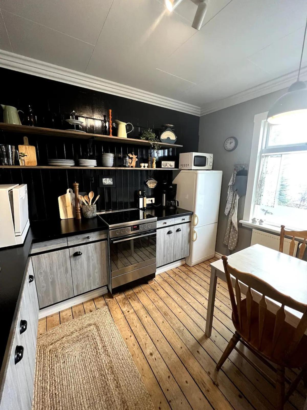 Landakot The Perfect Getaway By Staynorth Siglufjordur Exterior foto